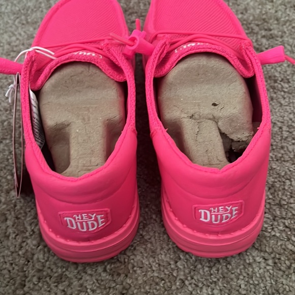 ❌SOLD Hey Dude Electric pink - Picture 2 of 3